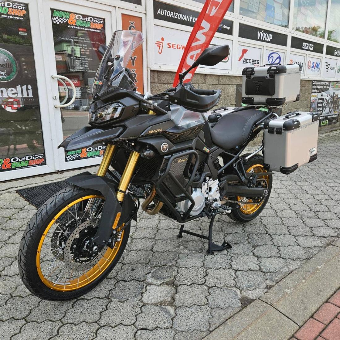 Voge 900 DSX,E5+
