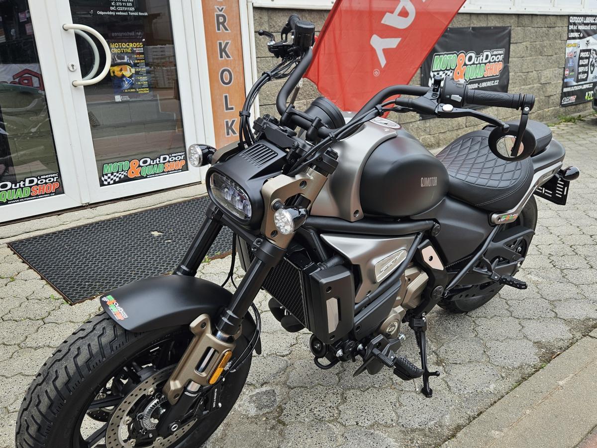 QJMOTOR SRV 700